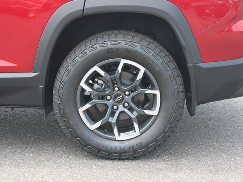 New 2026 Chevrolet Equinox ACTIV AWD/4WD image 21