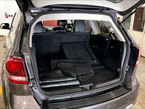 Used 2017 Dodge Journey Crossroad w/ Rear Seat Video Group I image 32