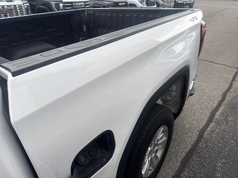 Used 2023 GMC Sierra 1500 SLE AWD/4WD image 5