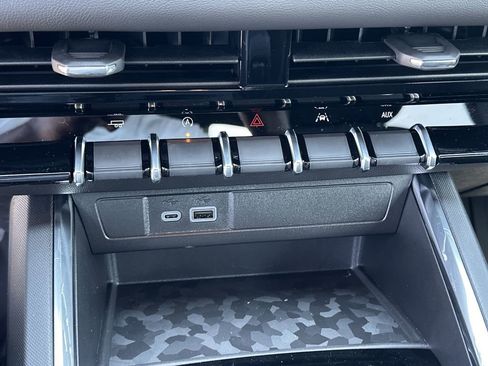 New 2026 GMC Canyon Elevation w/ Convenience Package image 10