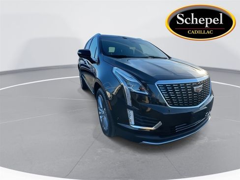 Certified 2025 Cadillac XT5 Premium Luxury w/ Technology Package AWD/4WD image 2