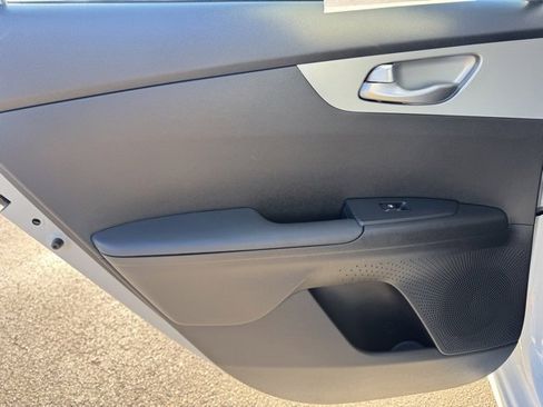 Certified 2023 Kia Forte LXS w/ LXS Technology Package image 11