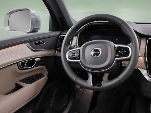 New 2026 Volvo XC90 B5 Plus image 14