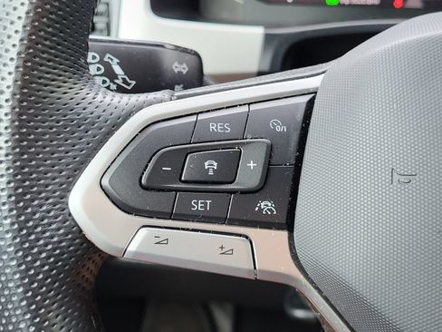 Used 2023 Volkswagen Atlas Cross Sport SEL Premium R-Line AWD/4WD image 17