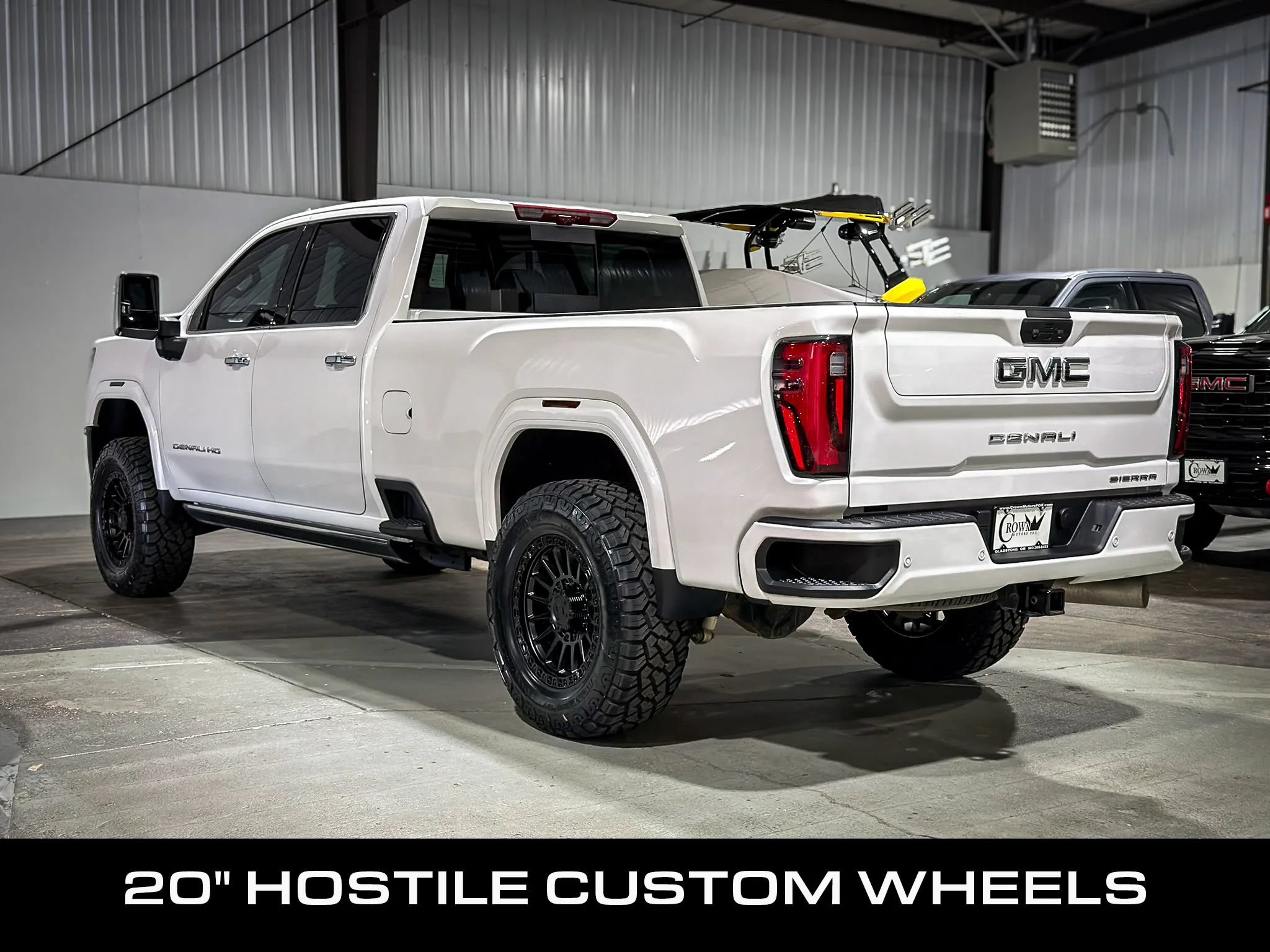 Used 2025 GMC Sierra 3500 Denali Ultimate AWD/4WD image 5
