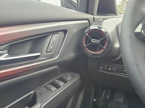 New 2026 Chevrolet Equinox EV RS FWD image 19