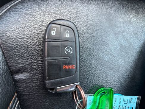 Used 2018 Jeep Compass Latitude w/ Popular Equipment Group image 24