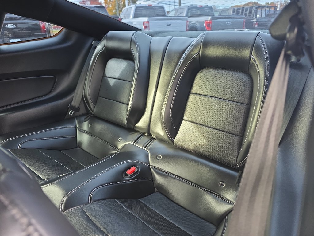 Used 2022 Ford Mustang GT Premium w/ GT Performance Package RWD image 17