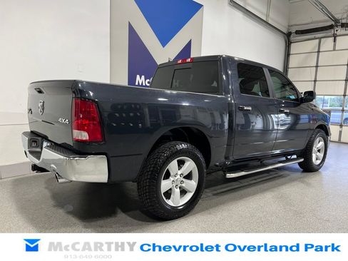 Used 2018 RAM 1500 Classic SLT w/ SLT Plus D←cor Group AWD/4WD image 5