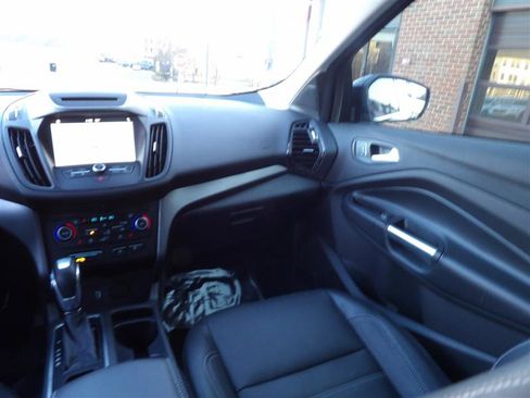 Used 2018 Ford Escape SEL image 25