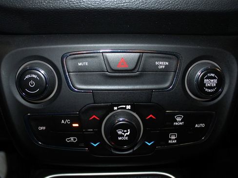 Certified 2020 Jeep Compass High Altitude image 19