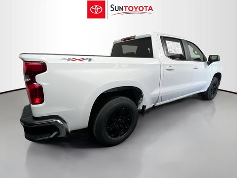 Used 2020 Chevrolet Silverado 1500 LT w/ Fleet Comfort Package AWD/4WD image 4