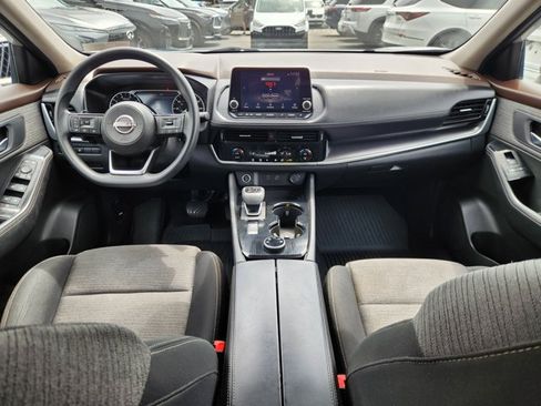 Certified 2022 Nissan Rogue SV AWD/4WD image 8