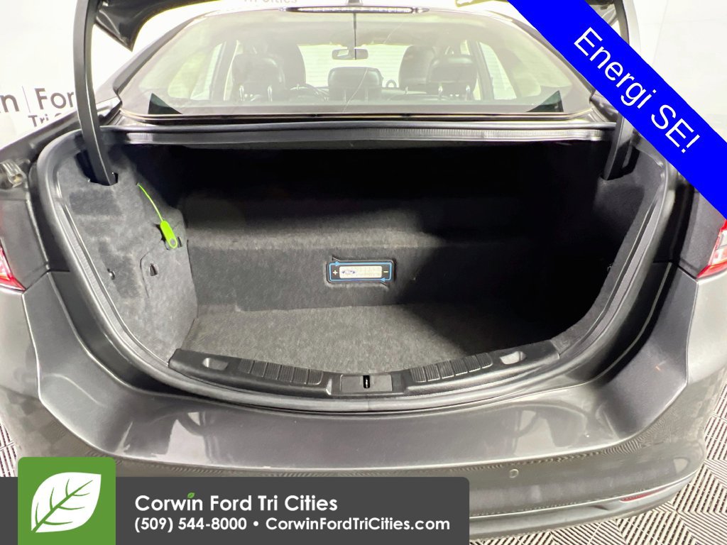 Used 2018 Ford Fusion Energi SE FWD image 13