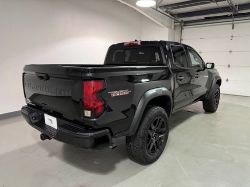 Used 2025 Chevrolet Colorado Trail Boss AWD/4WD image 7