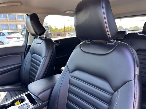 Used 2022 Ford Edge SEL AWD/4WD image 13