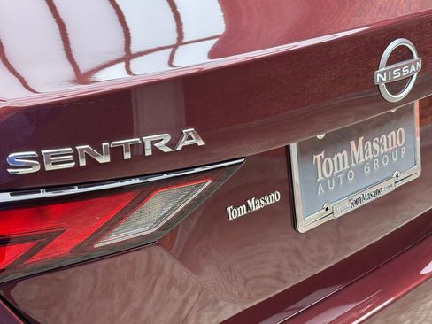 Used 2024 Nissan Sentra SV FWD image 3