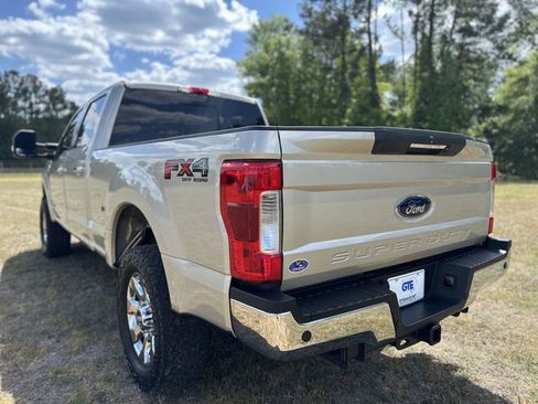 Used 2018 Ford F250 Lariat w/ Lariat Ultimate Package AWD/4WD image 7