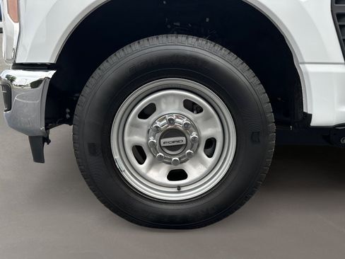 Used 2026 Ford F350 XL w/ XL Chrome Package RWD image 10