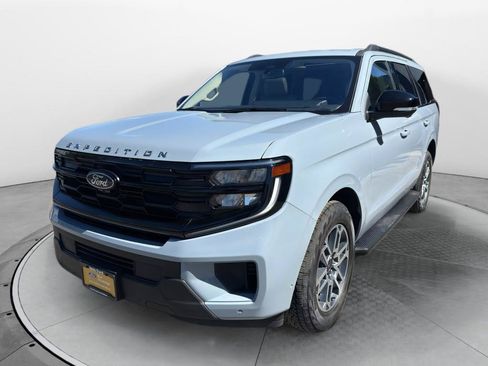 Certified 2025 Ford Expedition Active AWD/4WD image 1