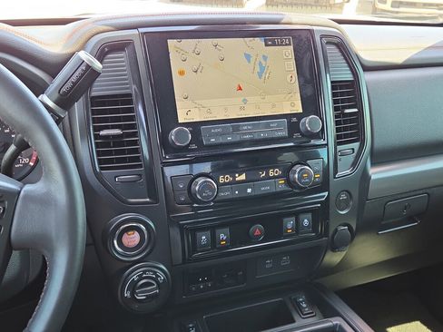 Used 2020 Nissan Titan PRO-4X w/ Pro-4x Convenience Package AWD/4WD image 26