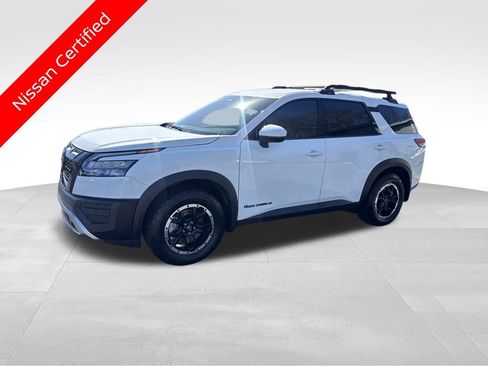 Used 2025 Nissan Pathfinder Rock Creek image 2