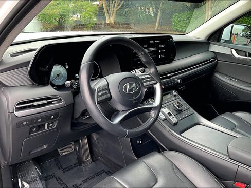 Used 2023 Hyundai Palisade Limited w/ Cargo Package AWD/4WD image 12