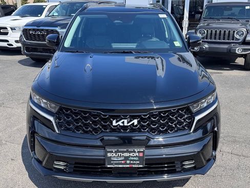 Used 2023 Kia Sorento SX AWD/4WD image 2