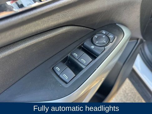 Used 2025 Chevrolet Trax LS image 10