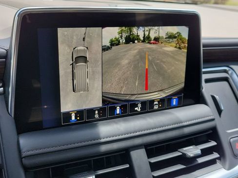 Used 2022 Chevrolet Tahoe High Country AWD/4WD image 27