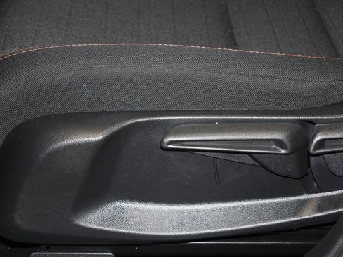 Certified 2025 Honda HR-V Sport image 13