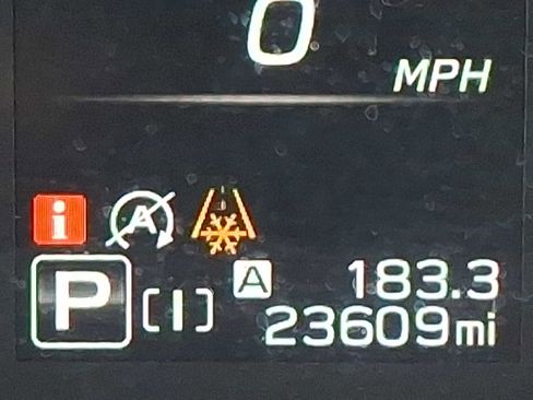 Used 2024 Subaru Crosstrek 2.0i image 18