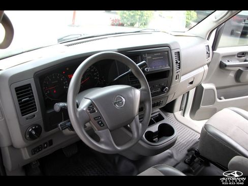 Used 2020 Nissan NV 2500 S RWD image 22