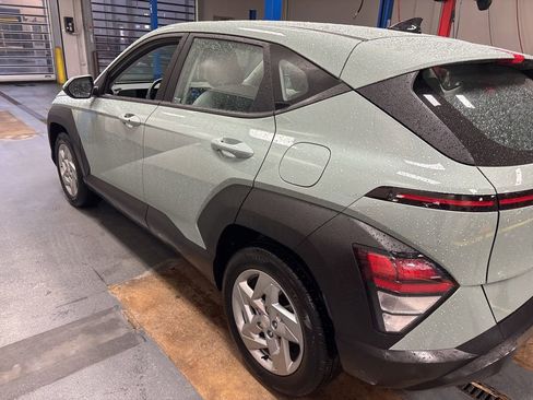 Used 2025 Hyundai Kona SE FWD image 7