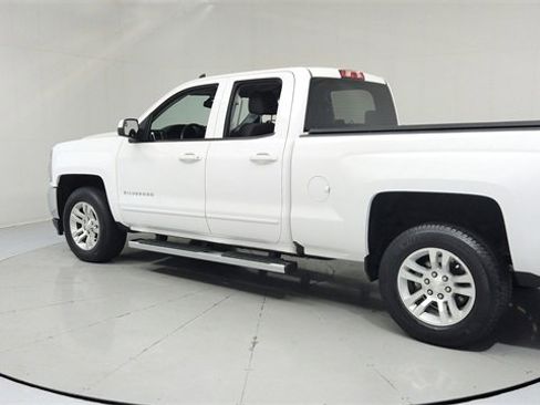 Used 2018 Chevrolet Silverado 1500 LT w/ All Star Edition image 3