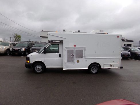 Used 2007 GMC Savana 3500 image 1