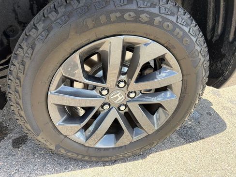 Certified 2025 Honda Ridgeline Sport image 15