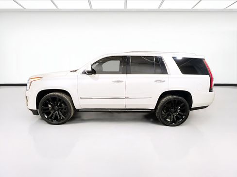 Used 2016 Cadillac Escalade Platinum image 26