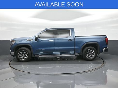 Used 2024 GMC Sierra 1500 SLT AWD/4WD image 4