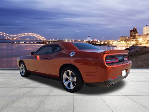 Used 2021 Dodge Challenger SXT image 3