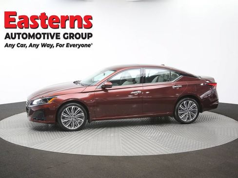 Used 2024 Nissan Altima 2.5 SL AWD/4WD image 62