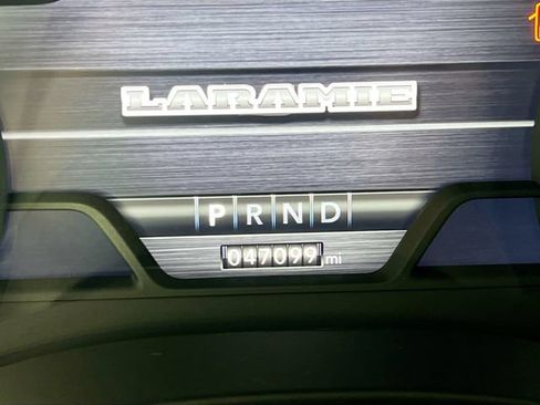 Used 2023 RAM 1500 Laramie AWD/4WD image 3