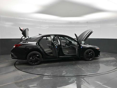 New 2026 Hyundai Elantra Sport FWD image 43