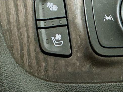 Used 2023 GMC Acadia Denali w/ Denali Ultimate Package image 21