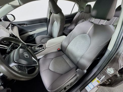 Used 2022 Toyota Camry LE AWD/4WD image 12
