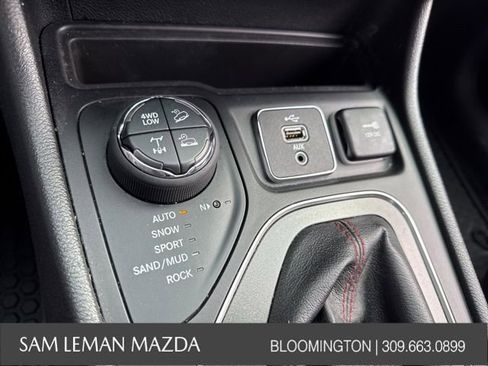 Used 2019 Jeep Cherokee Trailhawk w/ Comfort/Convenience Group image 5