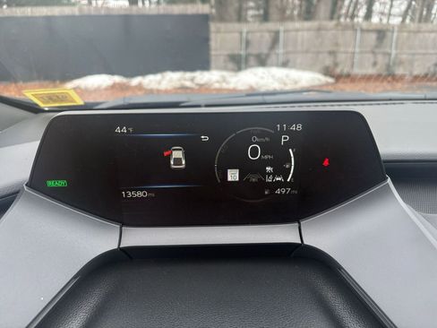 Used 2025 Toyota Prius LE image 36