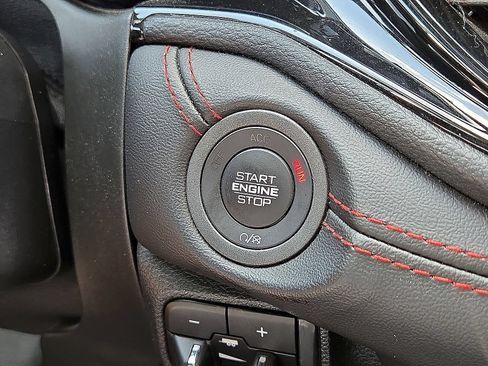 Used 2025 Dodge Durango GT AWD/4WD image 32