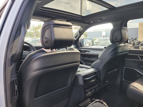 New 2026 Jeep Grand Wagoneer 4WD image 13