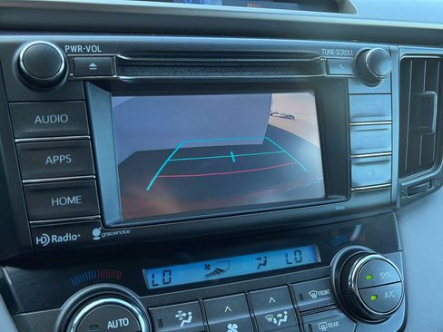 Used 2015 Toyota RAV4 XLE AWD/4WD image 18